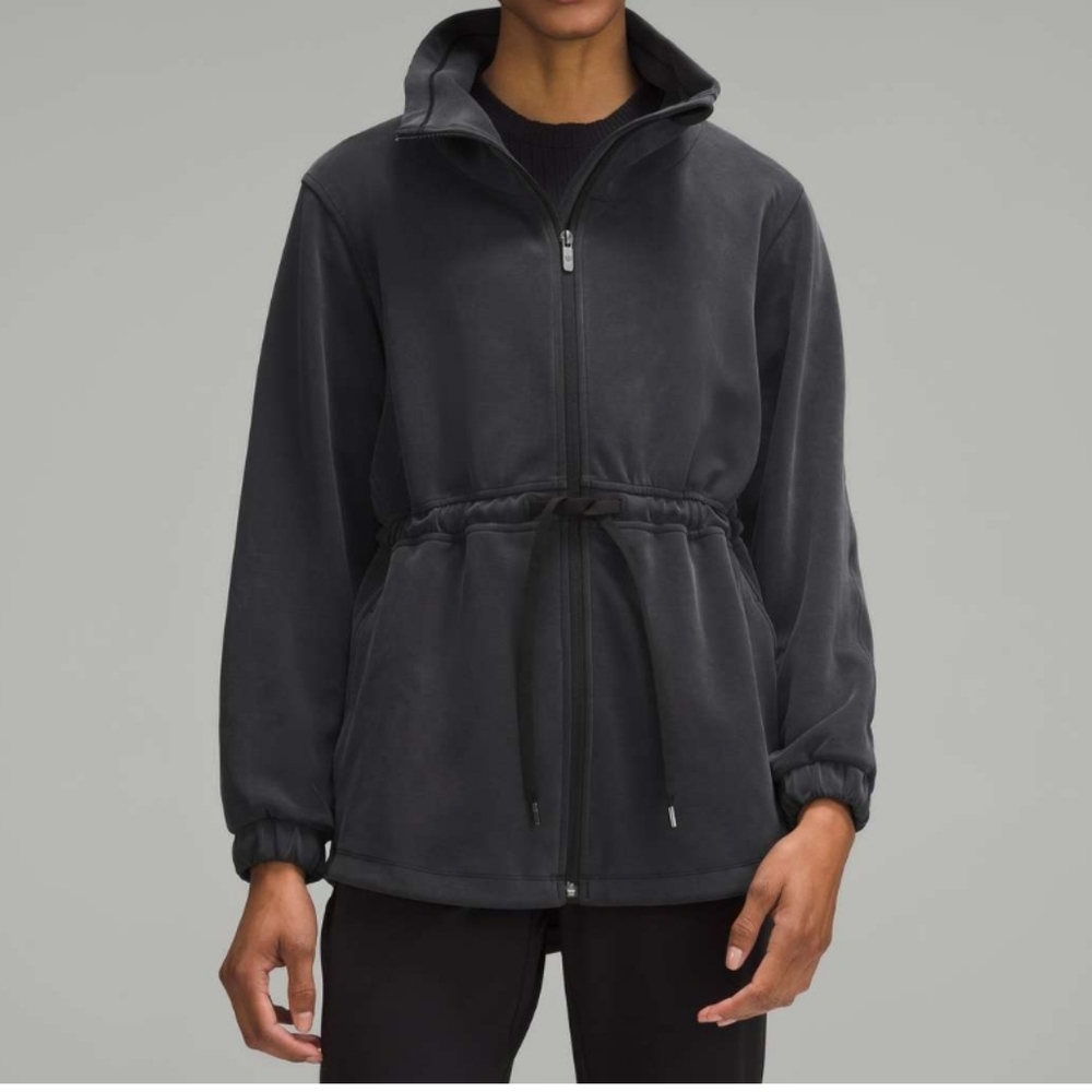 Lululemon Softsteme Zip-Up Hoodie with Cinch Drawstring Waist